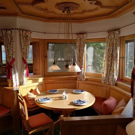 Sonnenfeld Hotell 3*